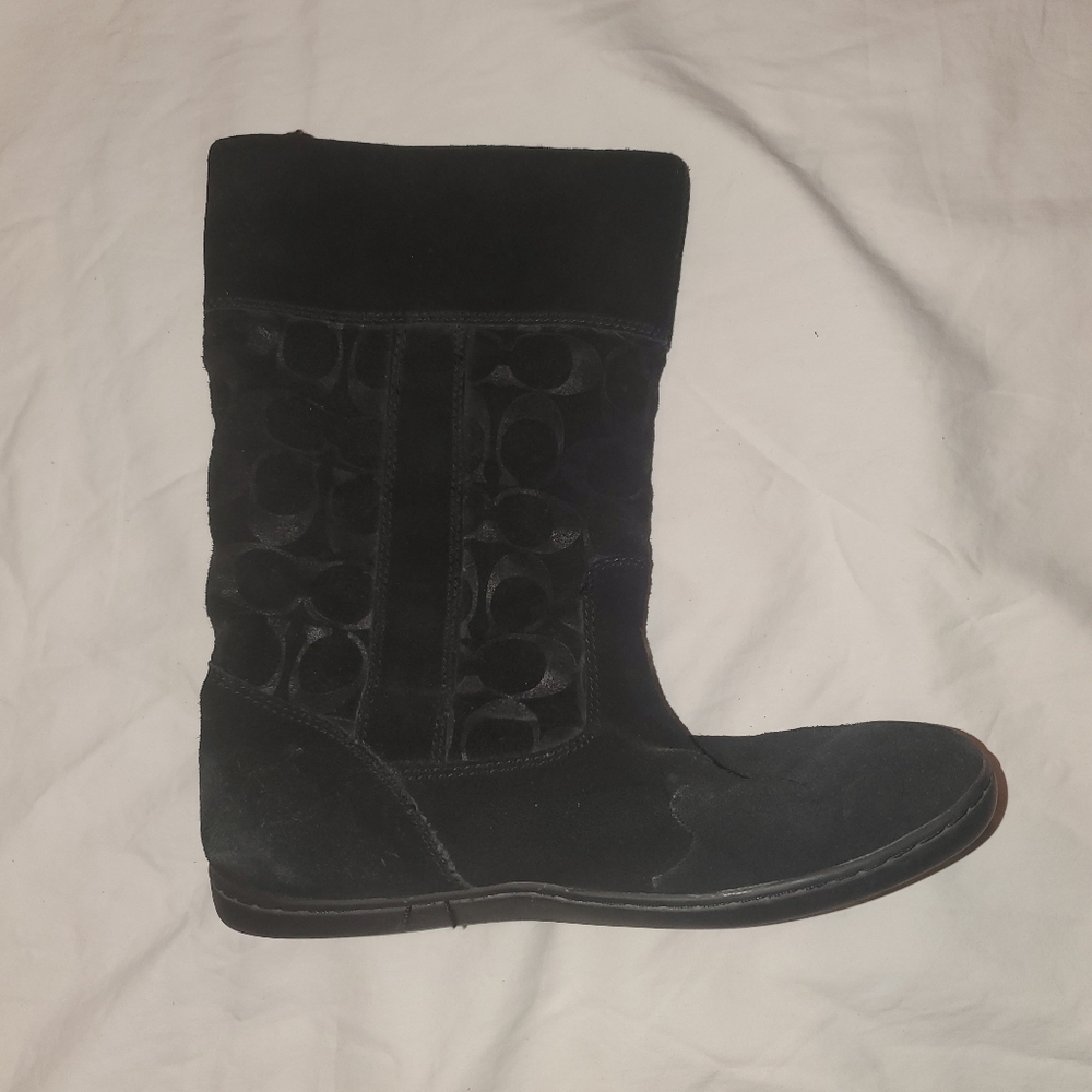 Coach Meyer Signature Logo Black Suede Buckle Detail Flat Winter Snow Boots - Picture 4 of 7